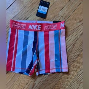 girls nike pros